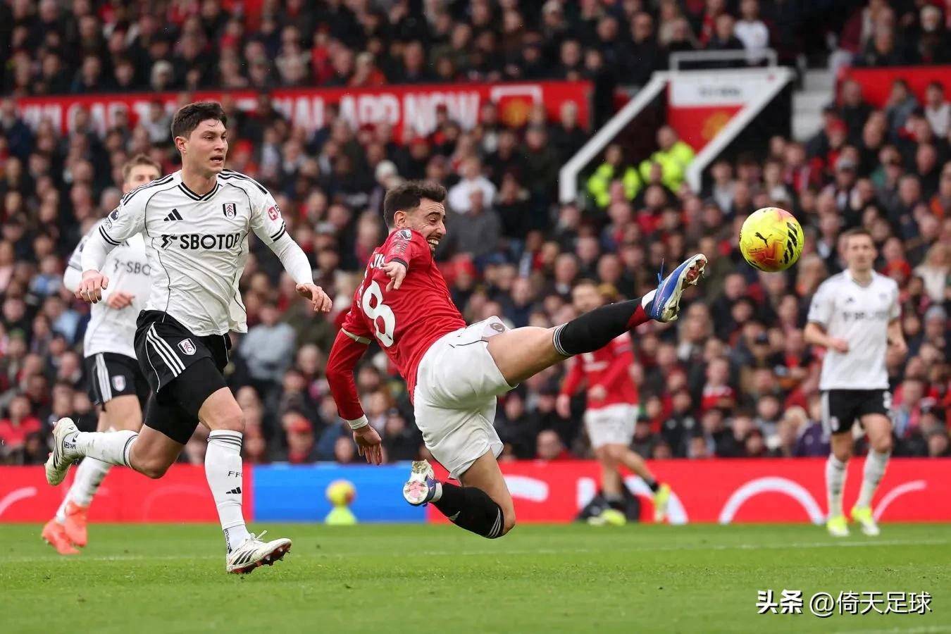 伯恩茅斯客场逆袭伯恩利，取得胜利的简单介绍